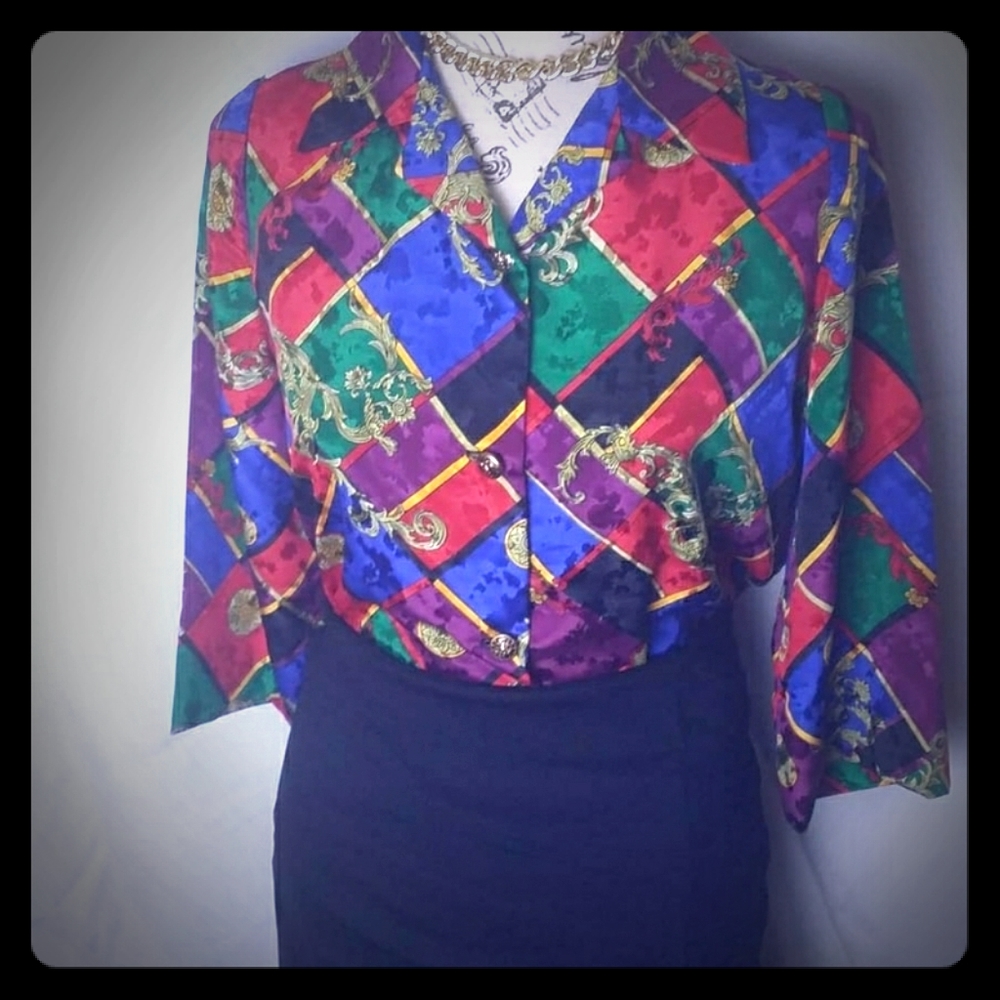 Vintage Silk top 2/$20 item add to add to bundle